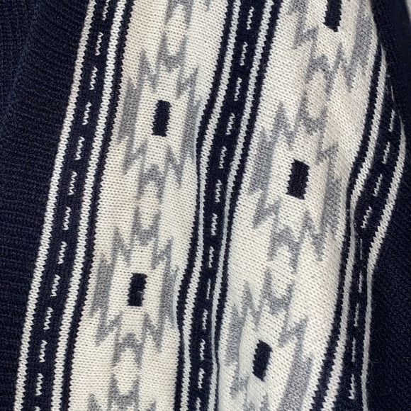 Wet Seal Long Sleeve Open Front Tribal Print Cardigan - Picture 3 of 6